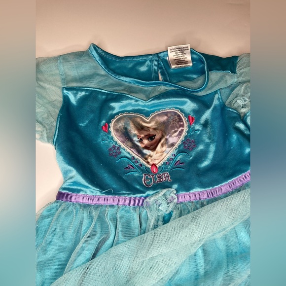 Disney frozen Elsa costume - Picture 4 of 13